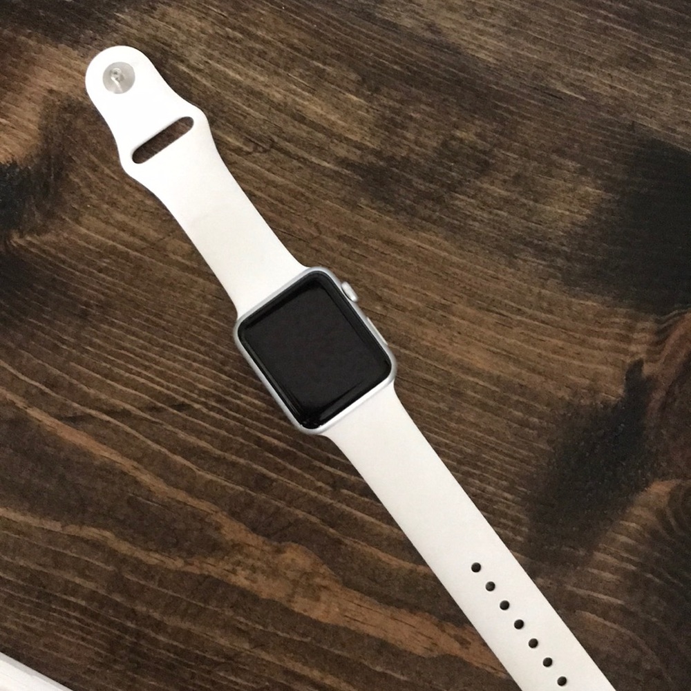 🚫 SOLD 🚫 iWatch Series 1